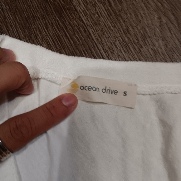 Ocean Drive Cream Tank Top - Picture 3 of 3